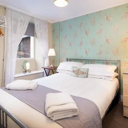 Ghyll Foot * Ambleside